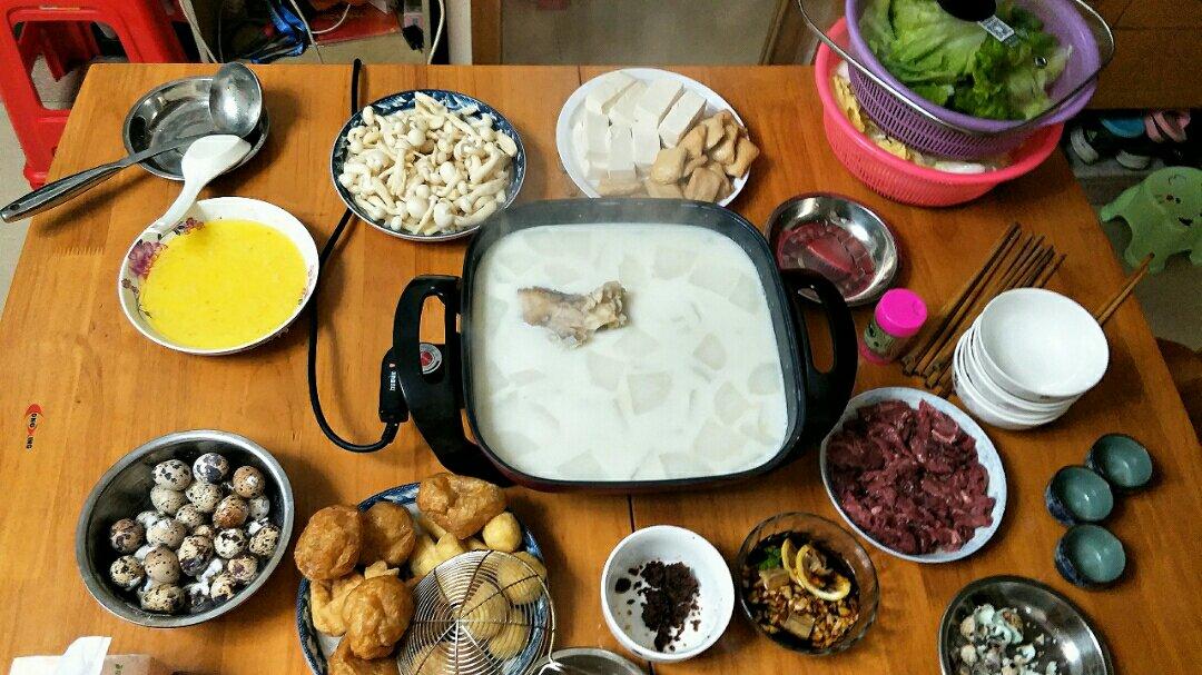 自助家庭火锅（牛骨萝卜汤底）