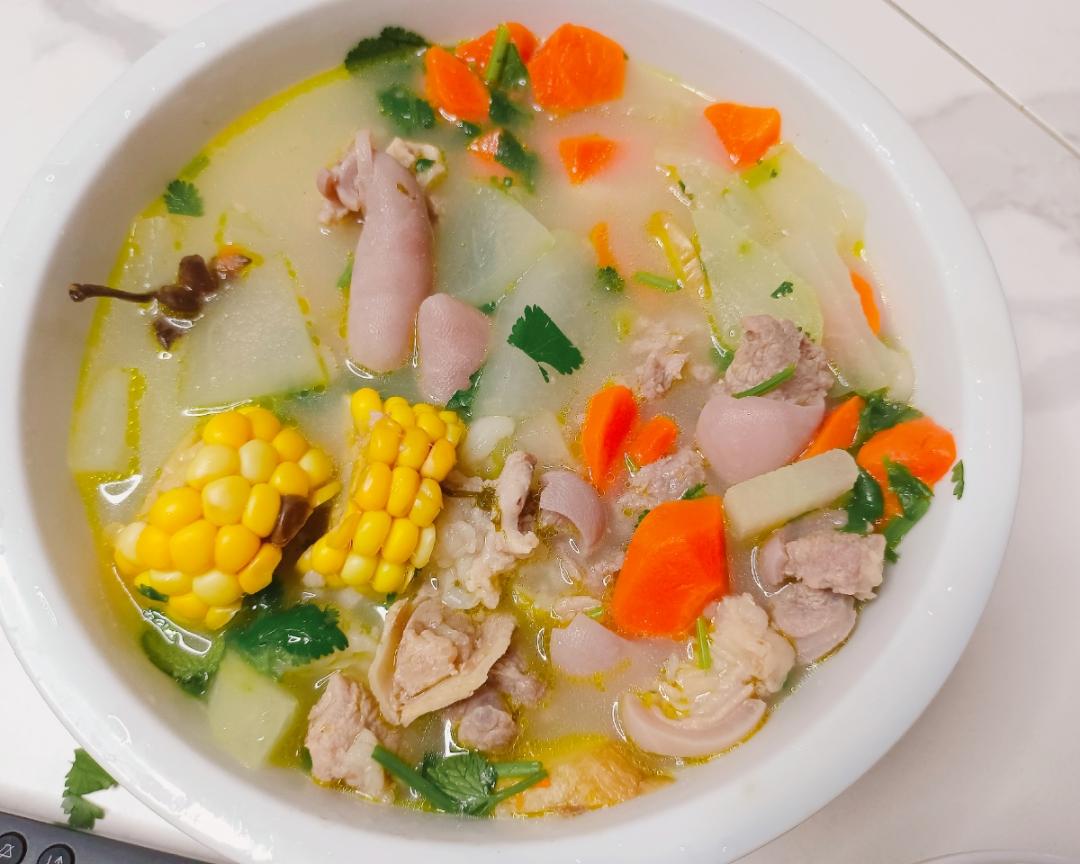 两人食超级无敌巨好吃简单方便羊肉清汤（多料电饭锅版)