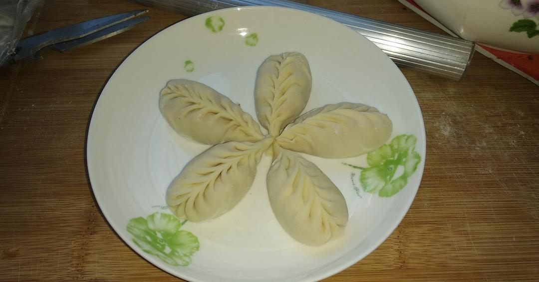 柳叶蒸饺