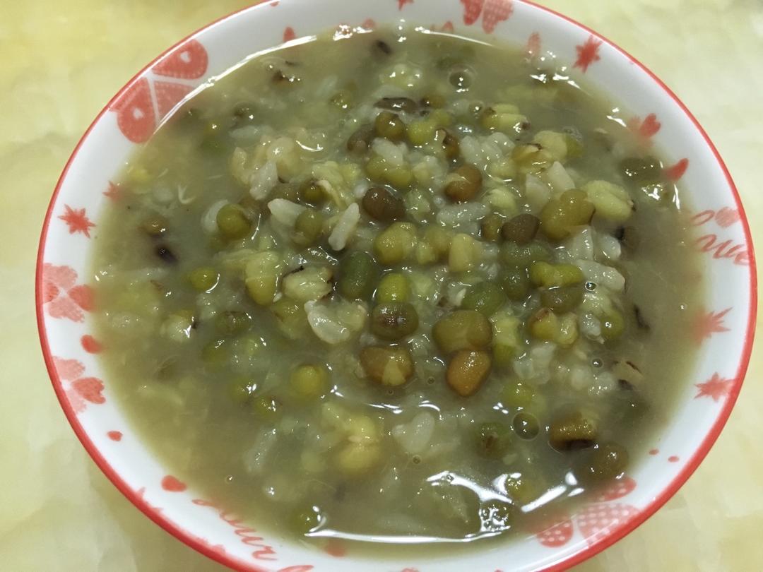 快熟绿豆粥（不用泡米不用高压锅）