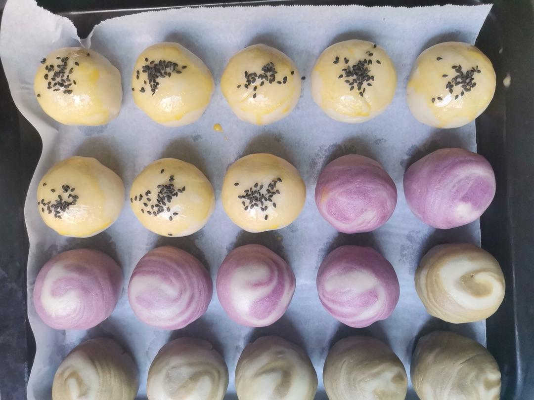 蛋黄酥~紫薯、抹茶、原味~花好月圆，中秋快乐~内附一次做六色蛋黄酥方法~