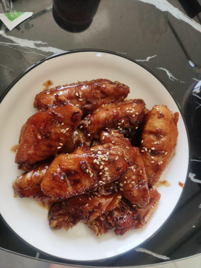 厨师长教你：“可乐鸡翅”的家常做法，味道鲜嫩可口，先收藏起来