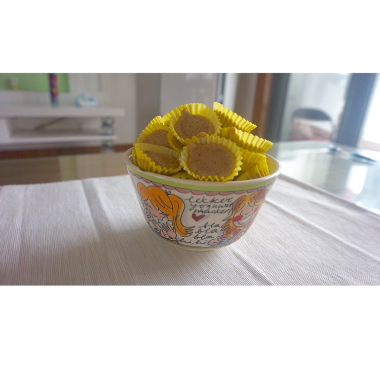 迷你戚风杯子蛋糕