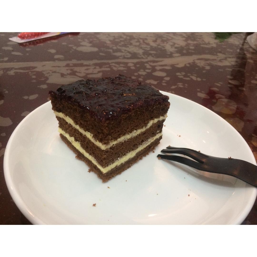 蓝莓巧克力蛋糕