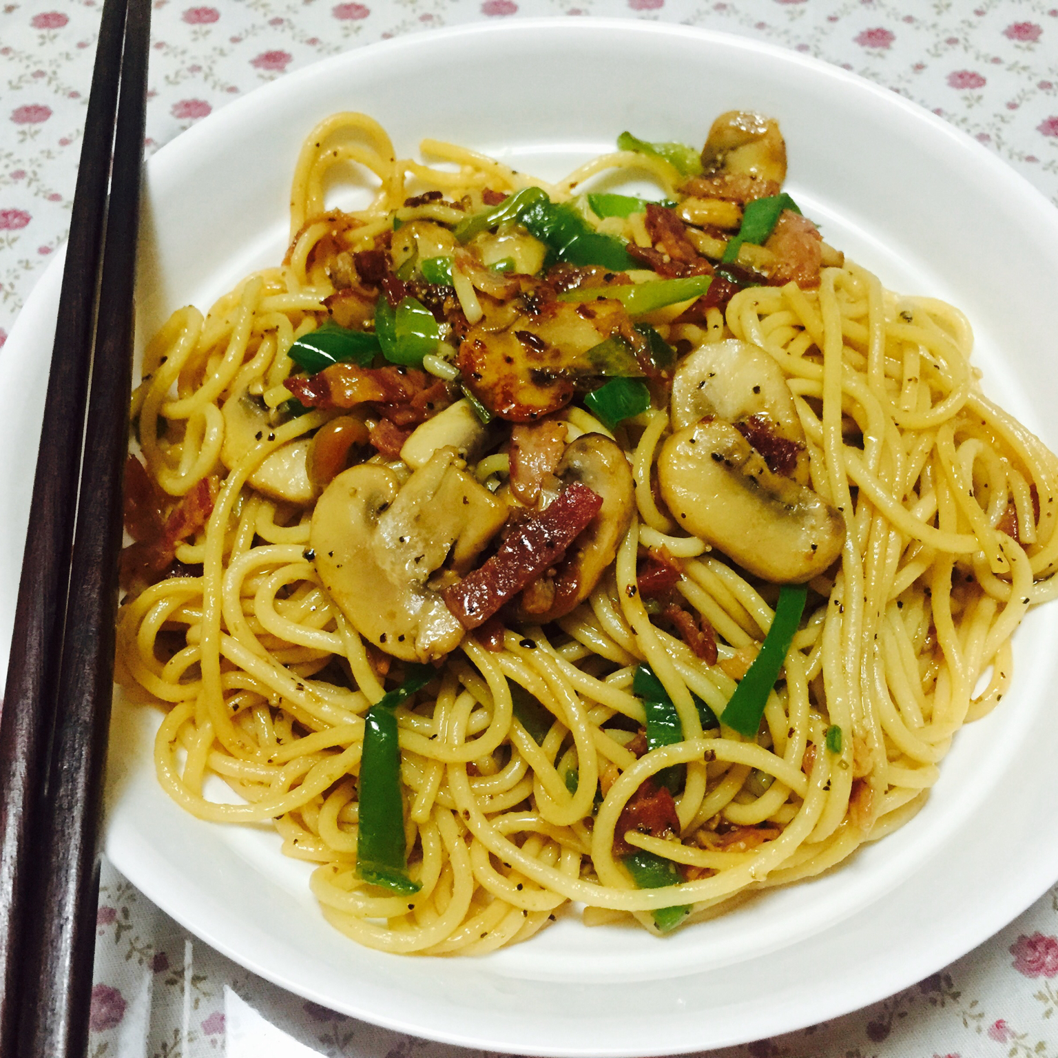 黑胡椒培根意面