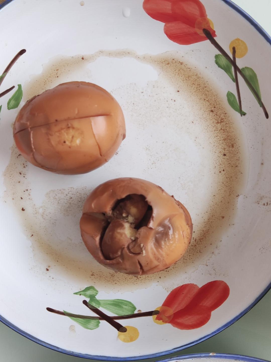 很入味的五香茶叶蛋