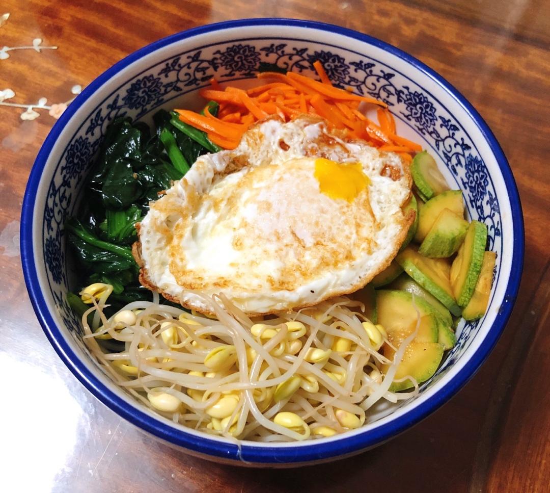 简易韩式拌饭（石锅拌饭）