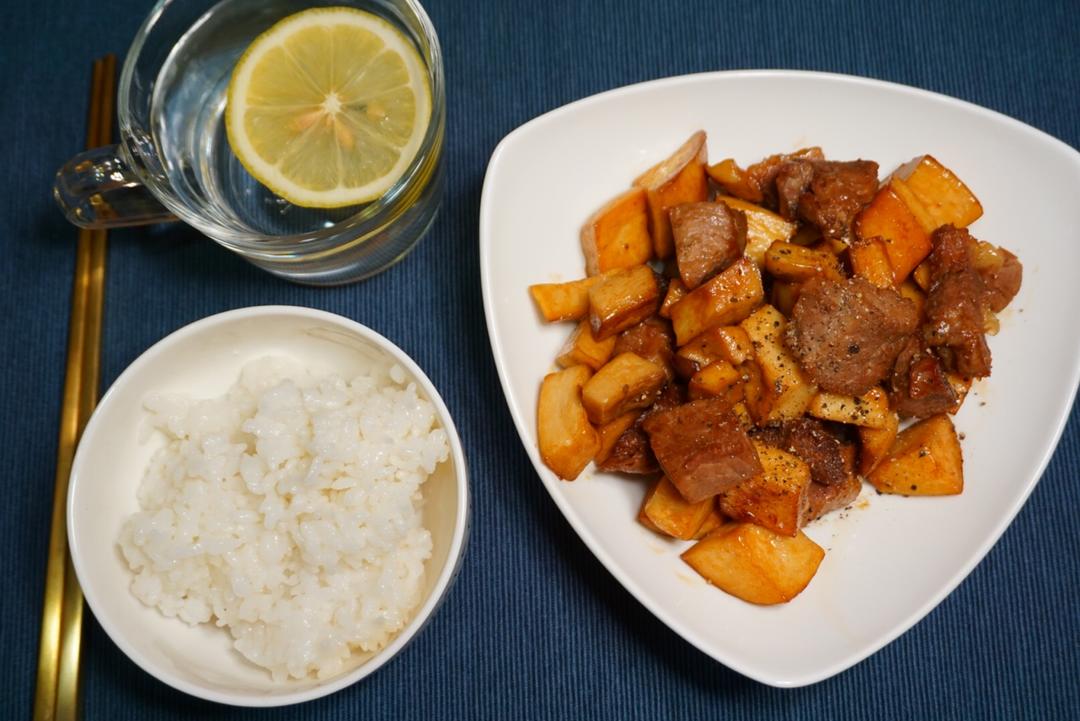 黑胡椒杏鲍菇牛肉粒