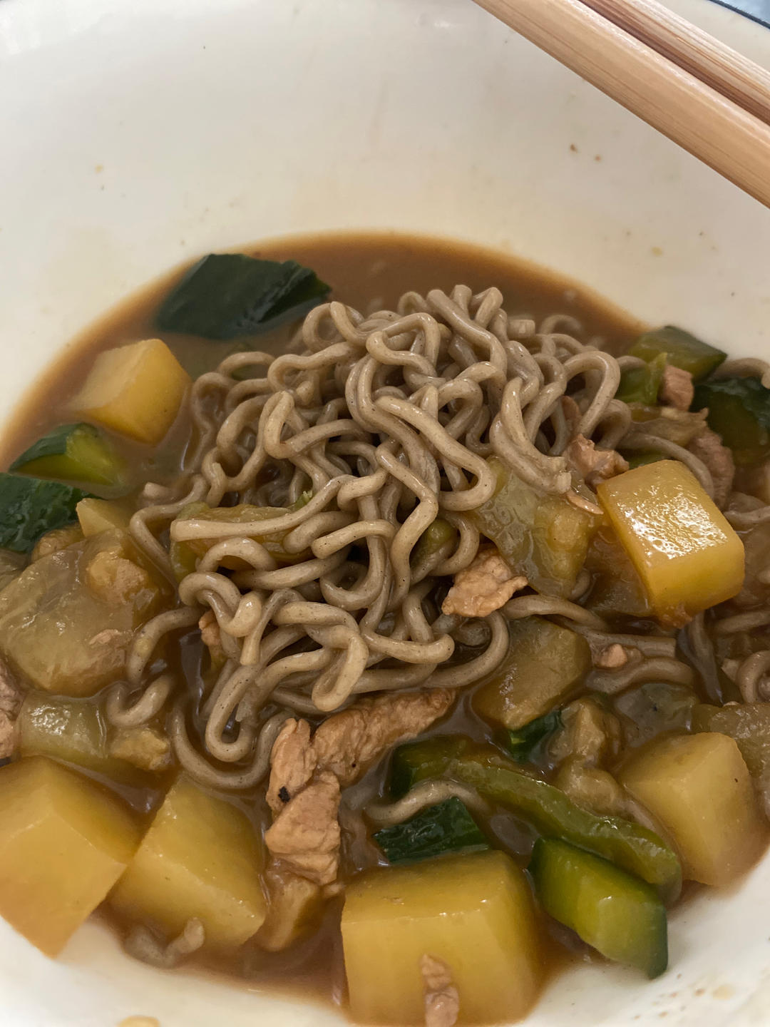 茄子肉丁打卤面
