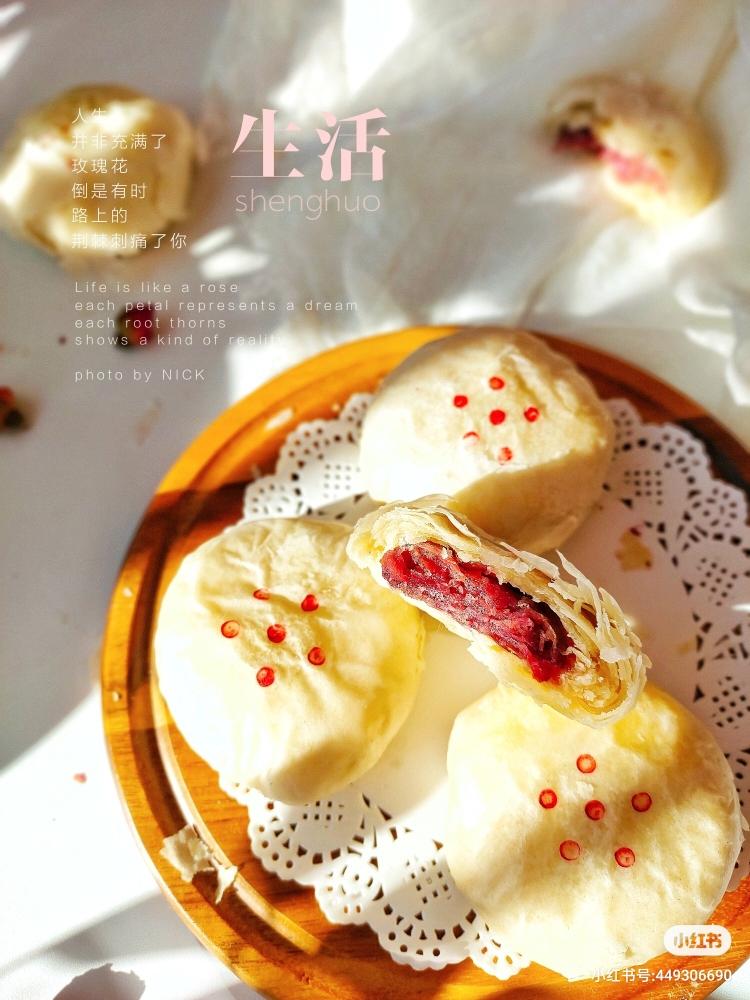 不去云南也能吃到的美味鲜花饼的做法