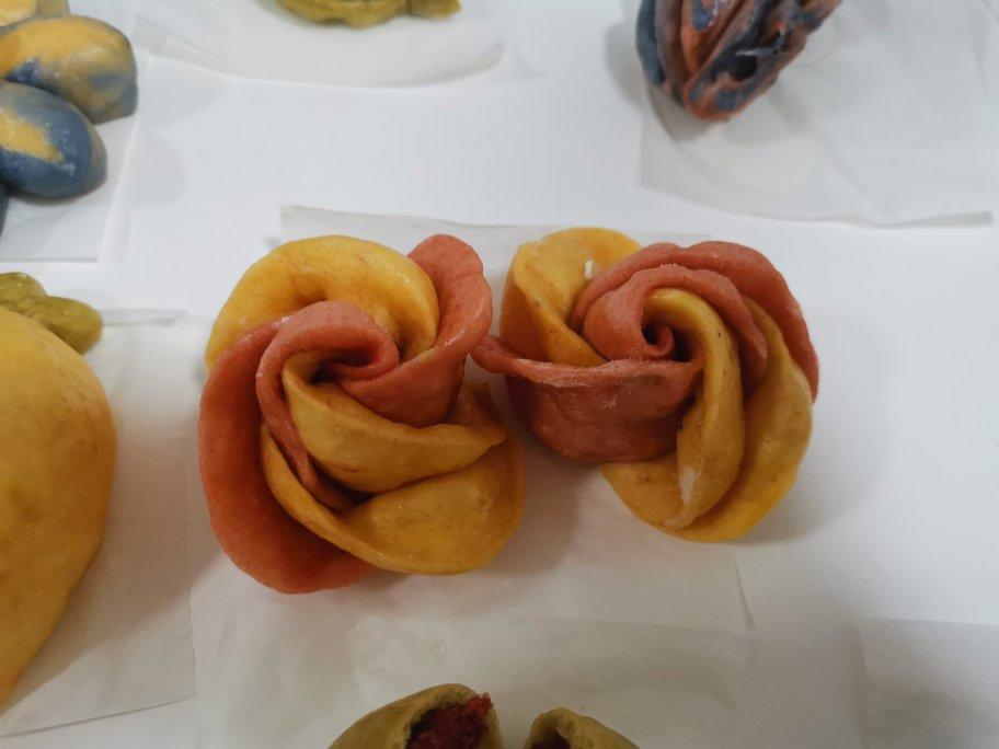 双色玫瑰花馒头造型