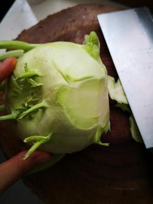 德国Kohlrabi球茎甘蓝/胚蓝【包子馅 配粥小菜】萝卜丝馅儿的做法 步骤1