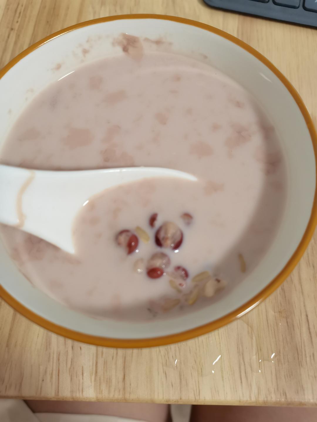 牛奶红豆燕麦米