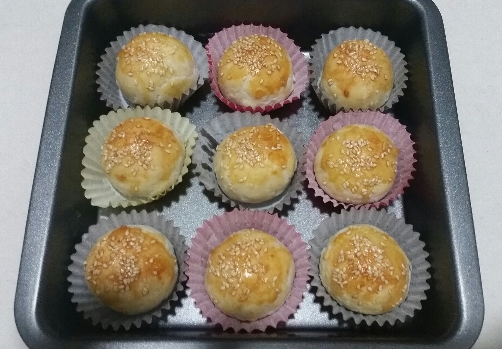 萌得掉渣渣的蛋黄酥