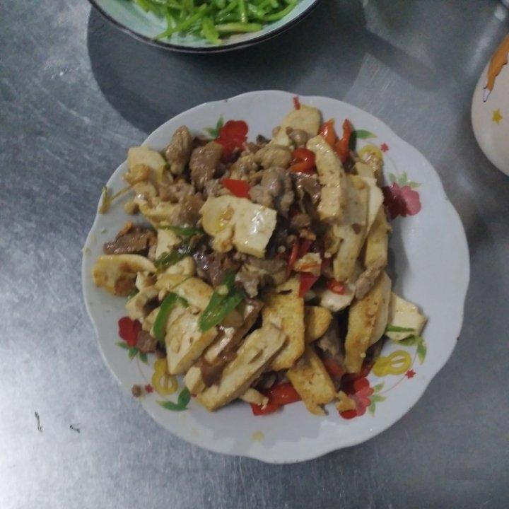白豆腐干炒肉