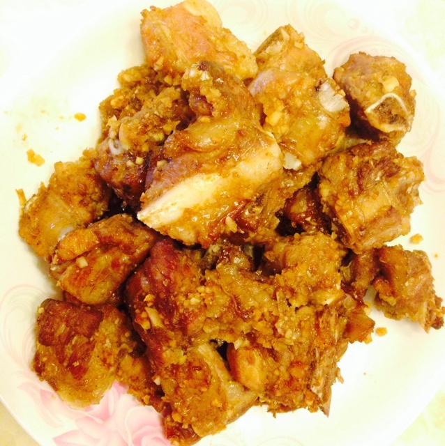 蒜香烤排骨