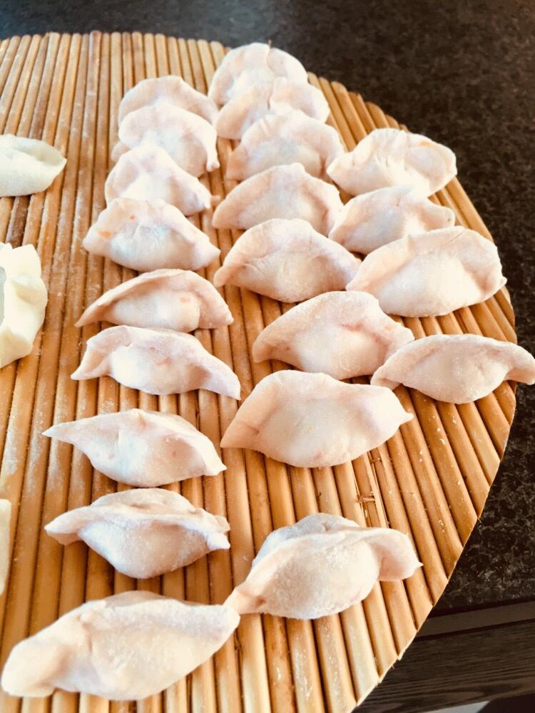粉色的儿童水饺