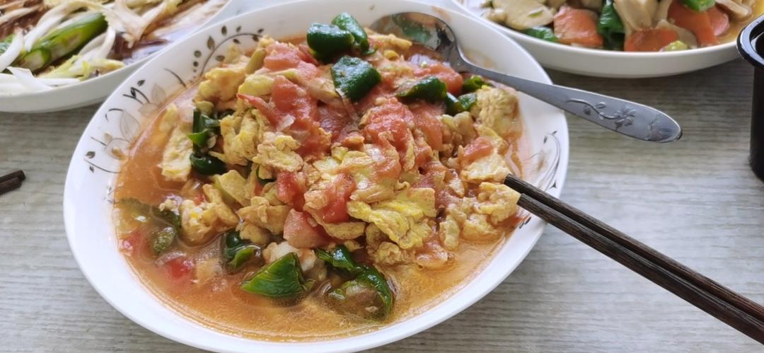 西辣蛋●西红柿辣子炒鸡蛋