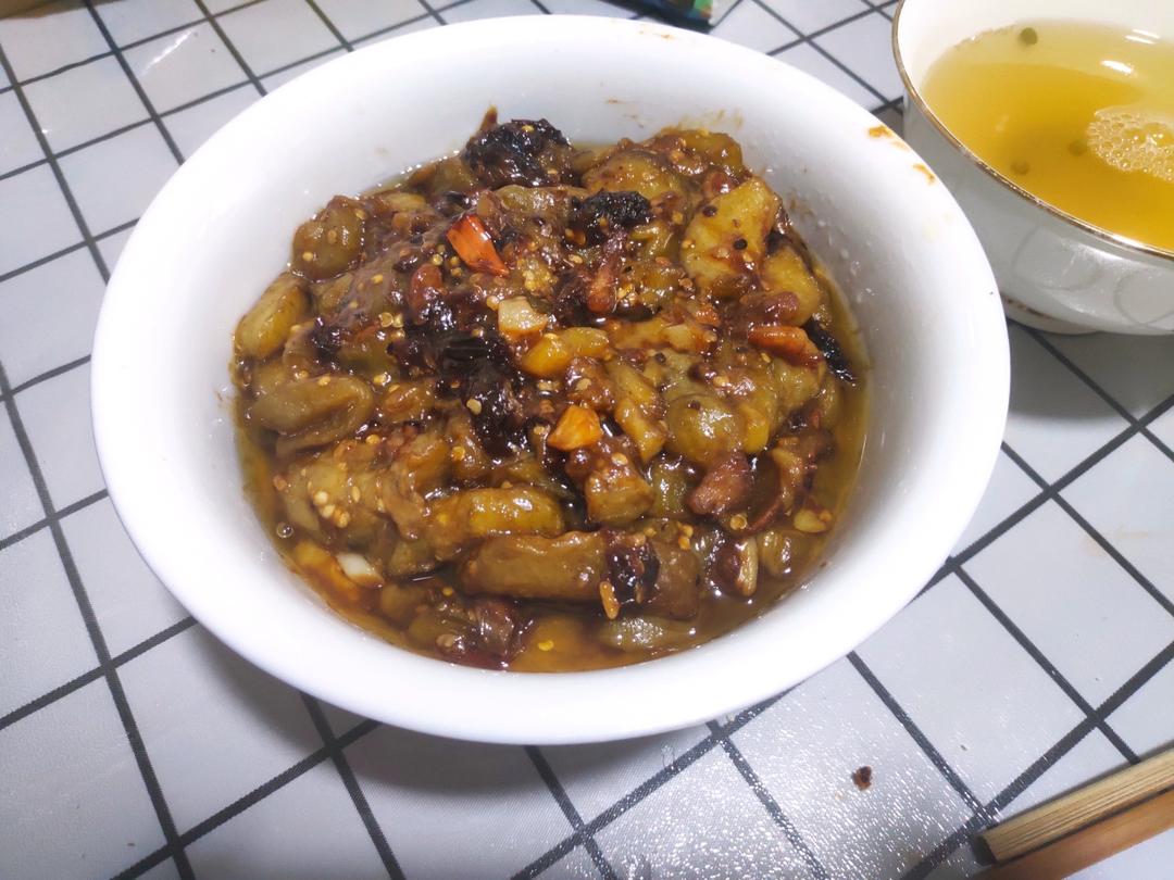 开胃下饭菜！巨简单的家常鱼香茄子煲