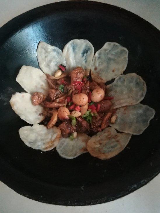 地锅鸡+自制红油【曼食慢语】