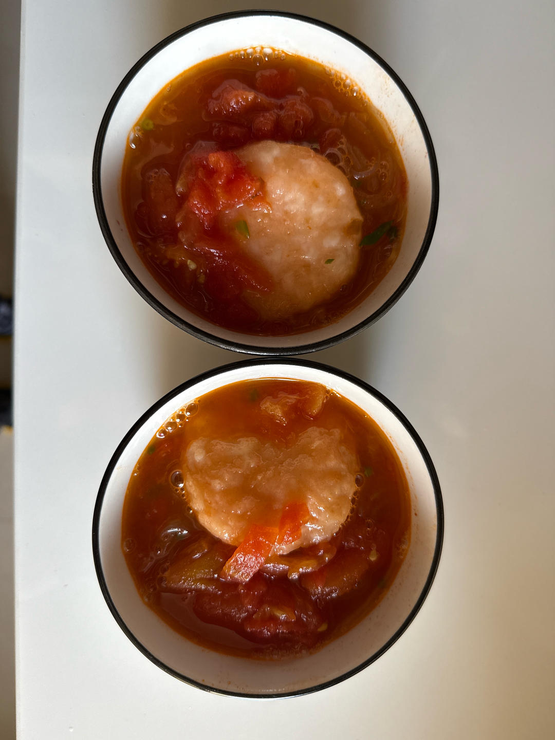 减脂餐｜番茄虾滑粉丝汤，汤鲜味美～