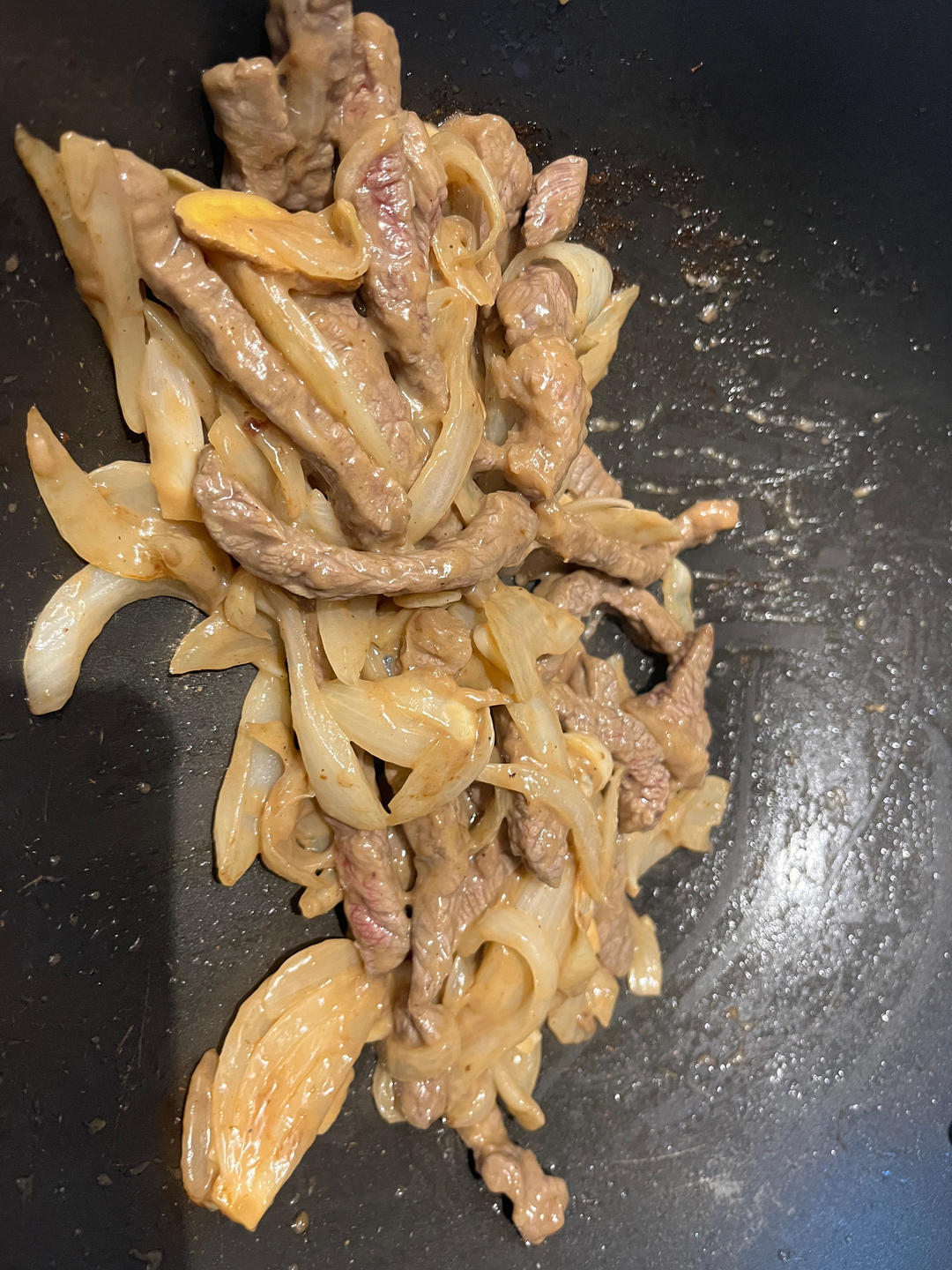 牛肉炒洋葱