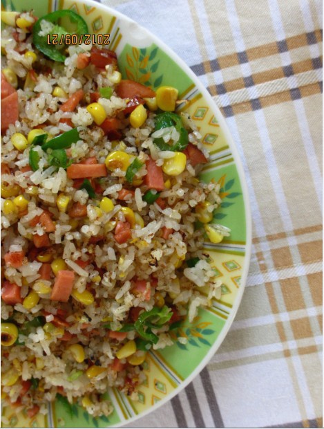 累了，给自己炒一碗炒饭吧。