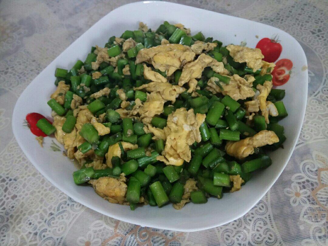 芦笋炒鸡蛋