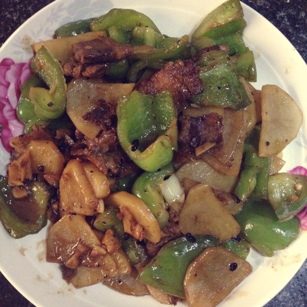 土豆青椒炒肉片
