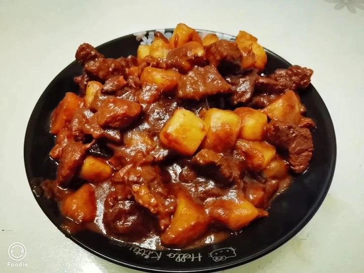 沙沙土豆胡萝卜炖牛肉