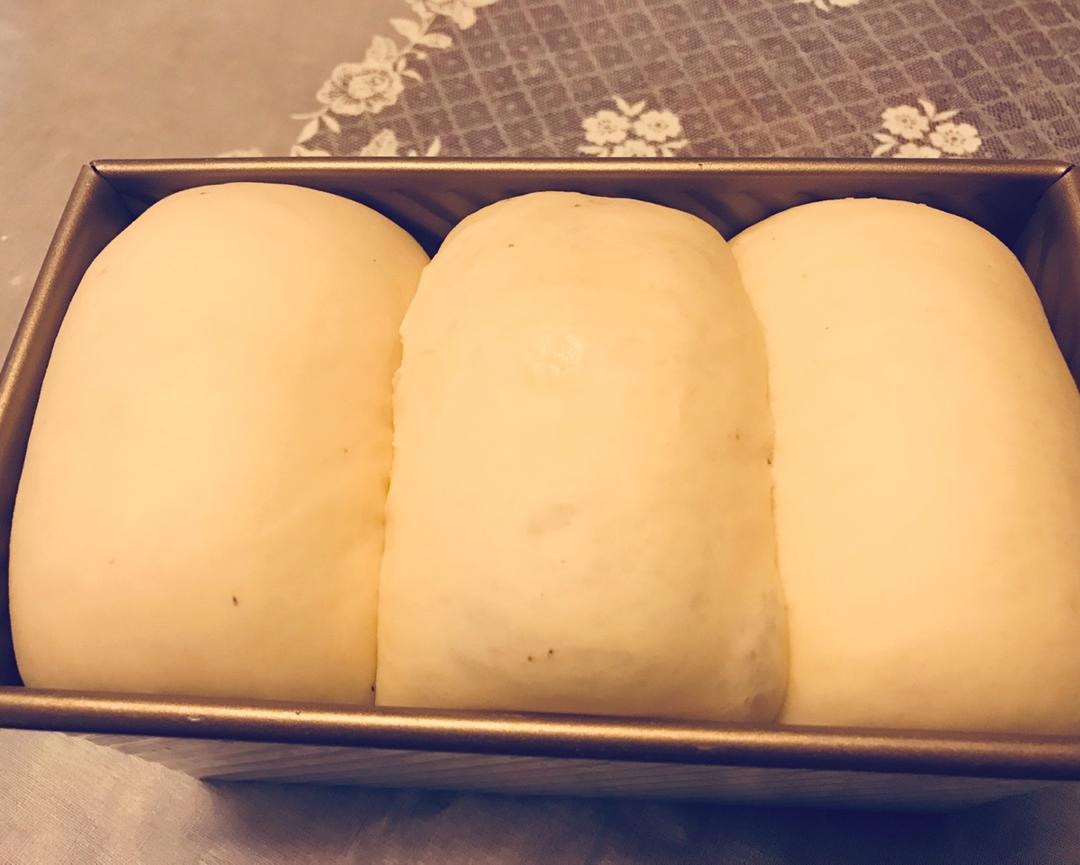 鲜奶油吐司