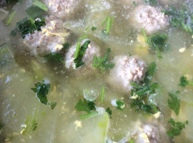 夏天不可错过的家常味--冬瓜丸子汤