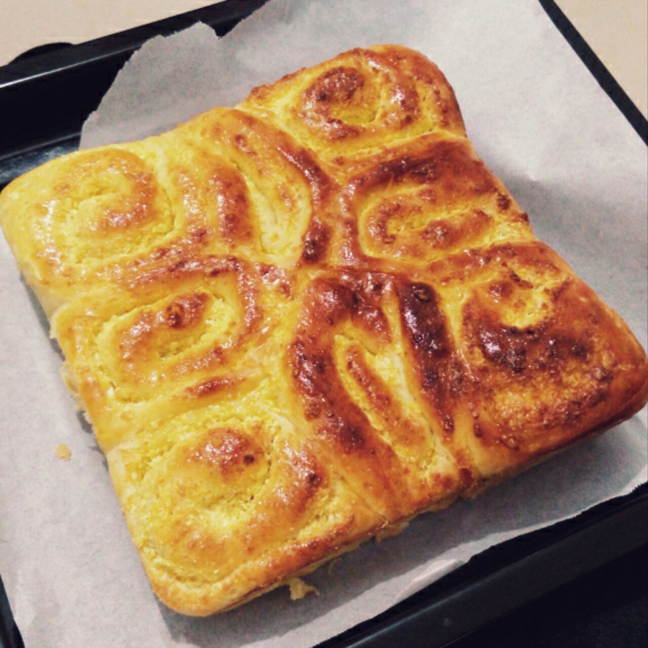 葡萄干椰蓉面包卷