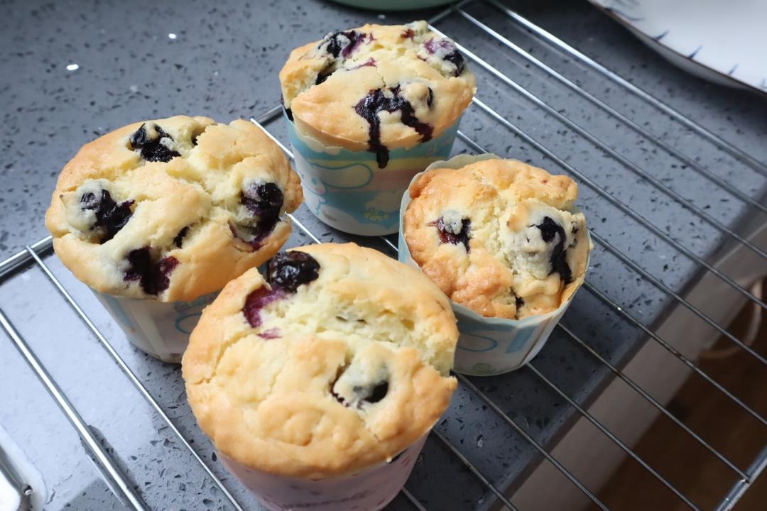 超简单【爆浆蓝莓玛芬蛋糕】