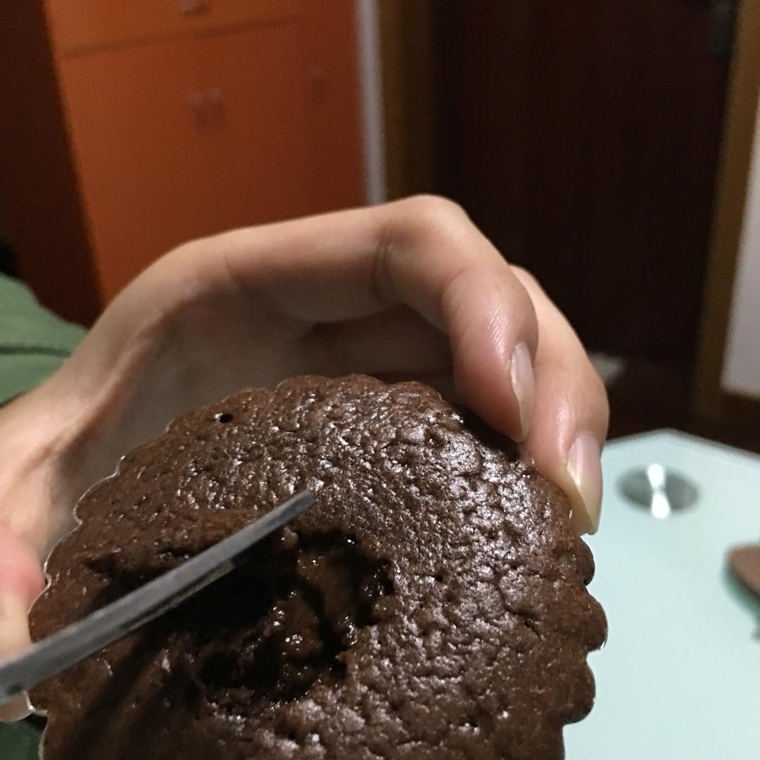 巧克力熔岩蛋糕(全图文超简单)