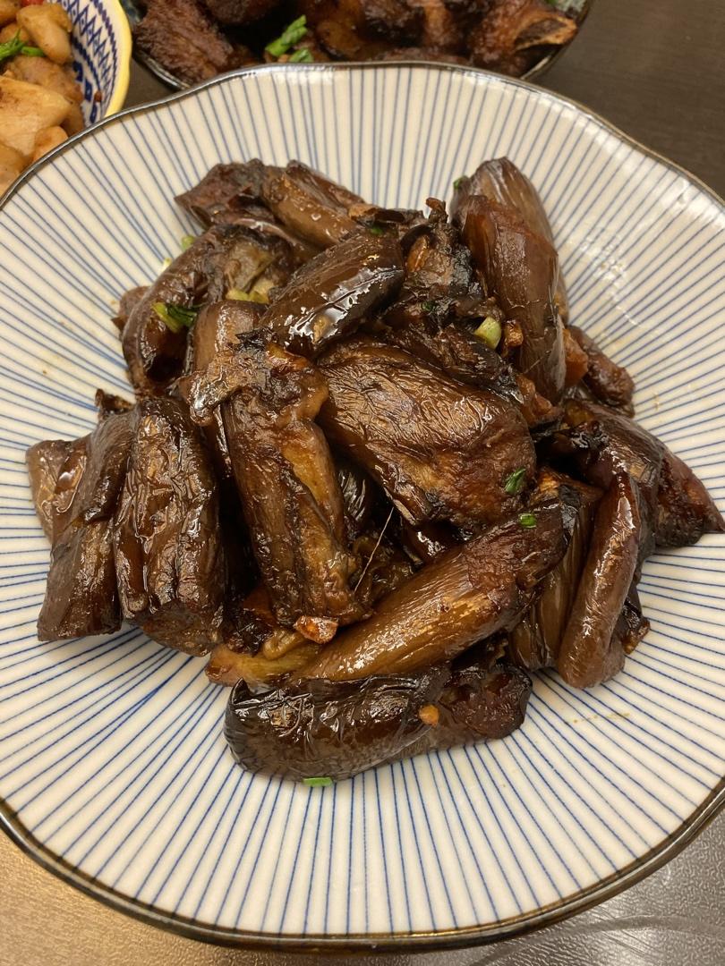 老丁的私房菜-油焖茄子
