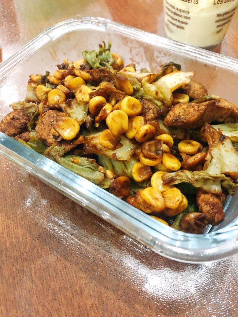 菜包单锅辣白菜玉米鸡肉饭【健康一锅端】