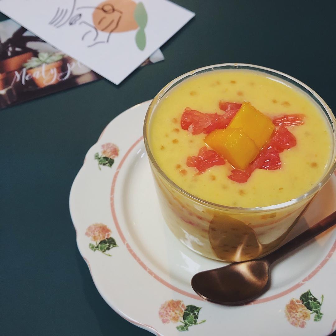 港式甜品——杨枝甘露(芒果西米露)附芒果花切法