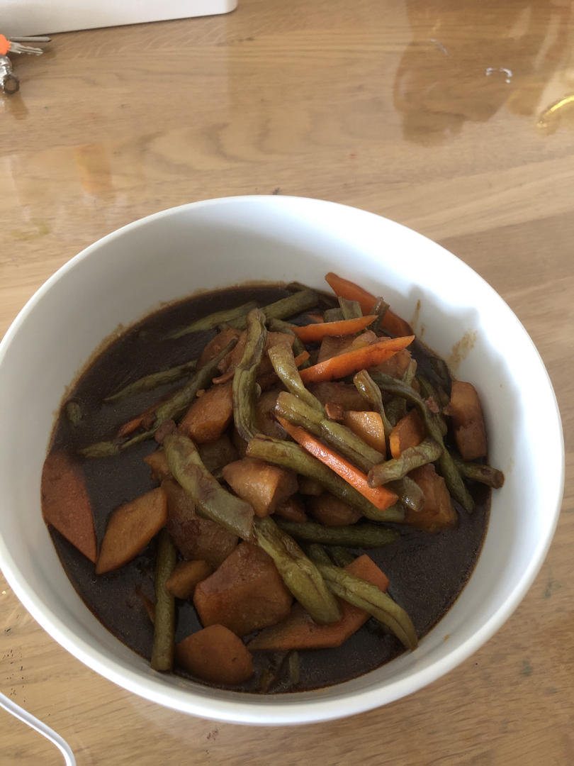 超简单的家常菜—芸豆炖土豆