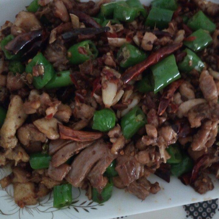 辣子兔（干煸兔）