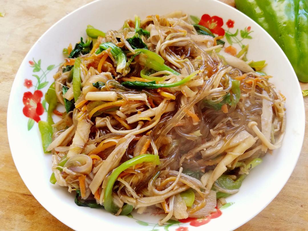 韩式粉丝炒杂菜 Korean Style Glass Noodles with Vegetables