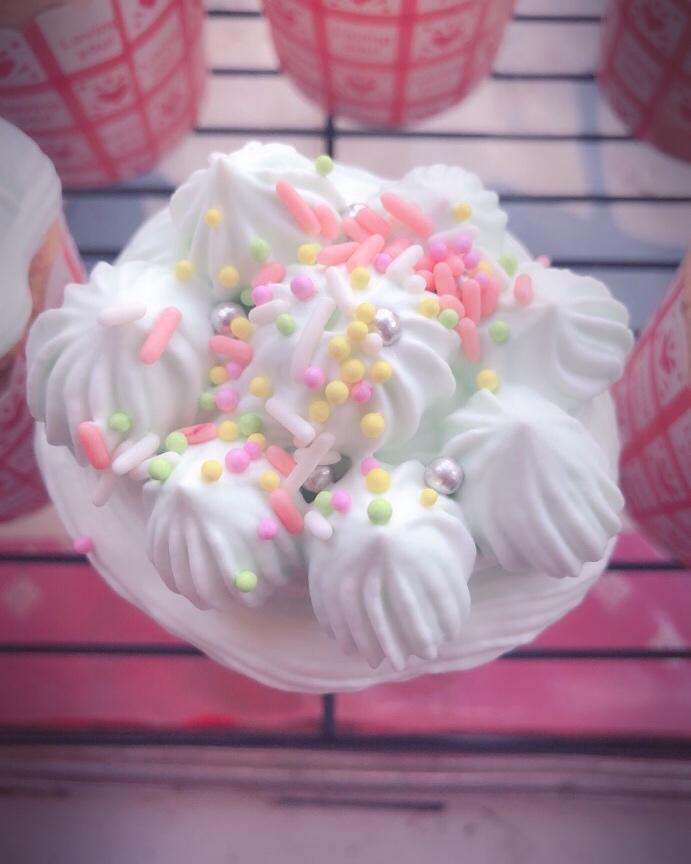 不回缩杯子蛋糕cupcake