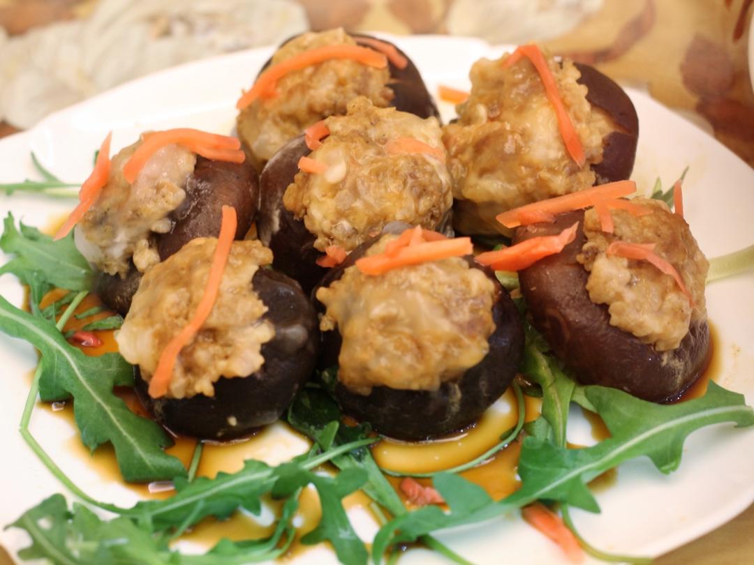 藕丁鲜肉酿香菇