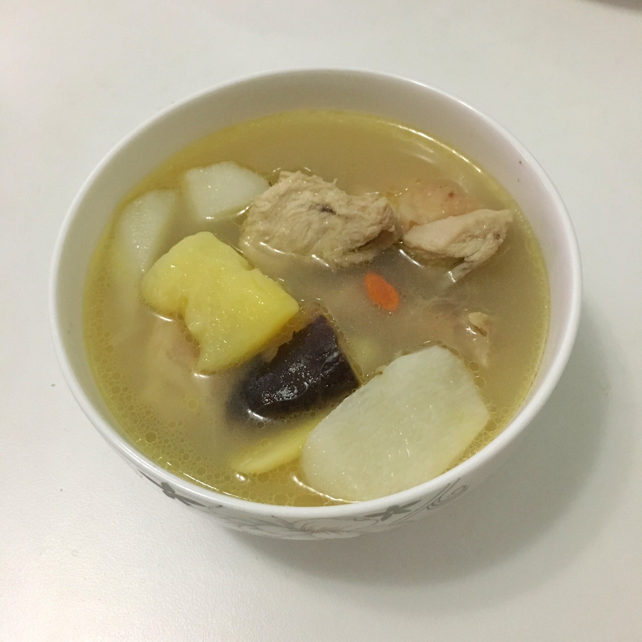 山药炖鸡汤