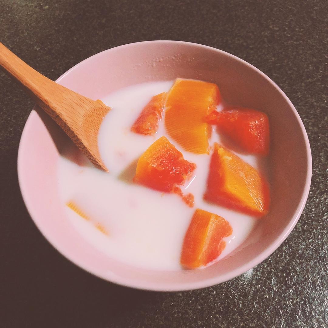 木瓜炖牛奶