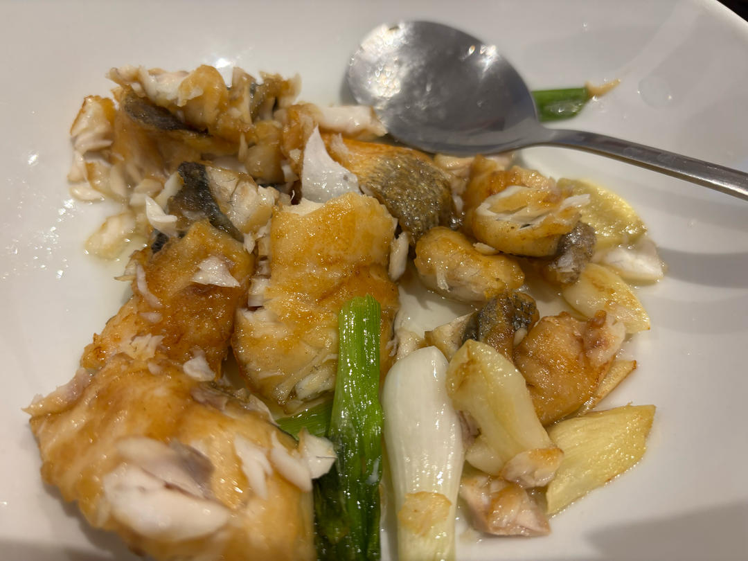 香煎海鲈鱼片