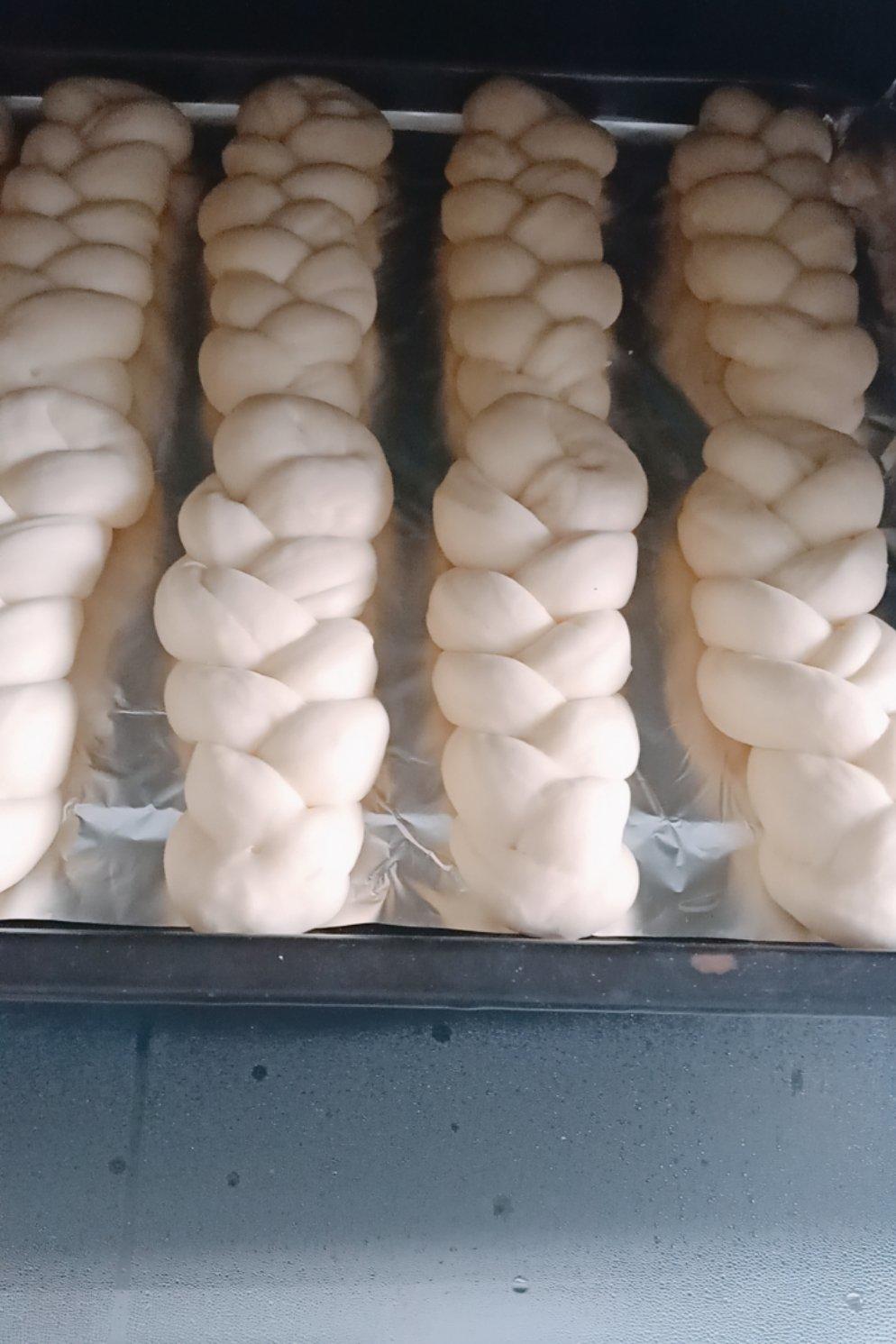 奶酥辫子面包（酸奶老面包）