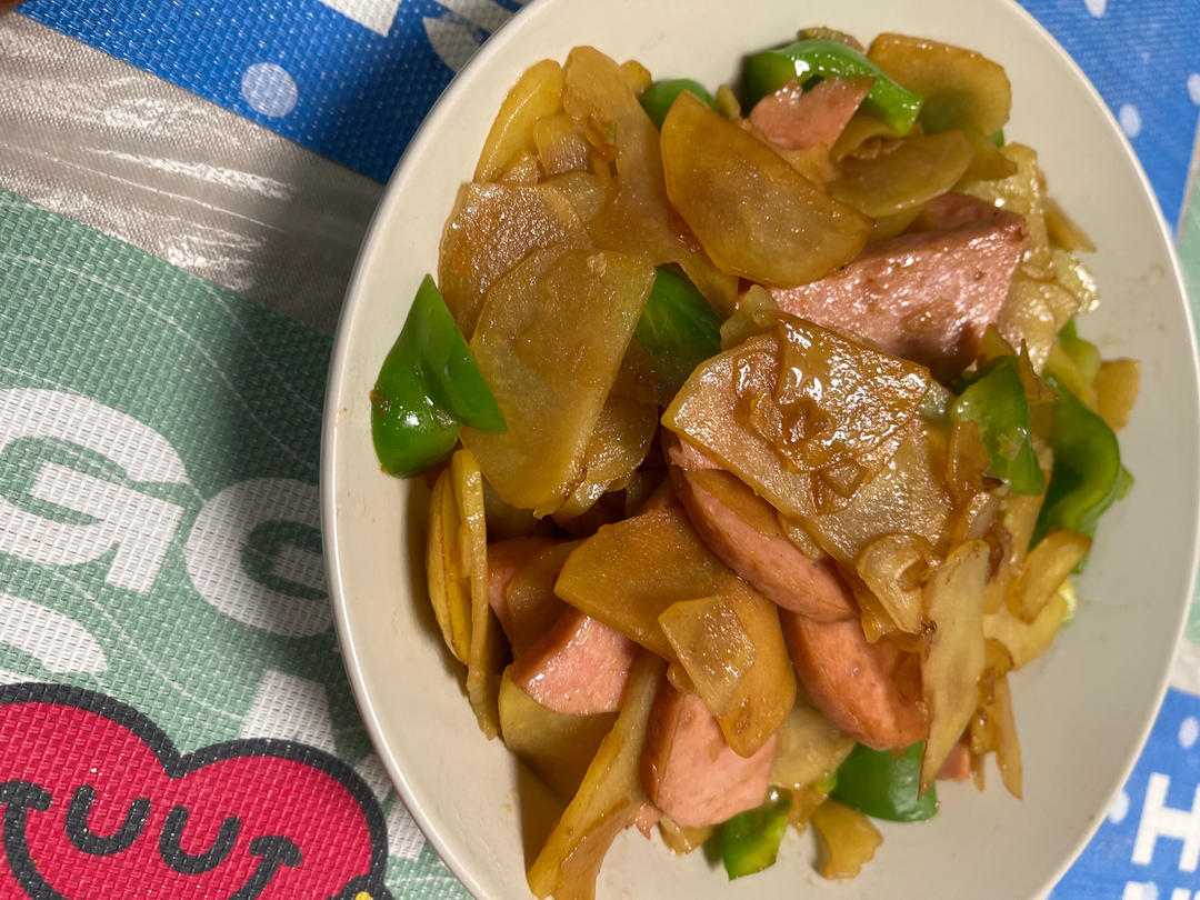 土豆片炒火腿肠