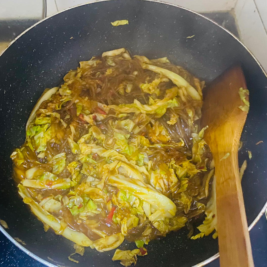圆白菜炒粉条