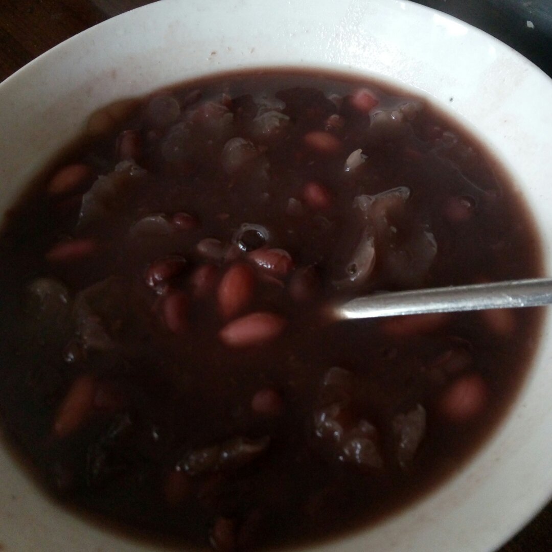 银耳红豆羹